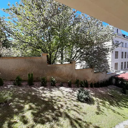 Appartamento No. 48b Svahová 30 *